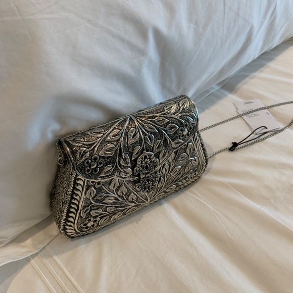 Purse - Picture 2 of 12